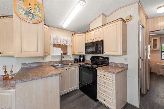 8571 Firwood DR, Estero, FL 33928
