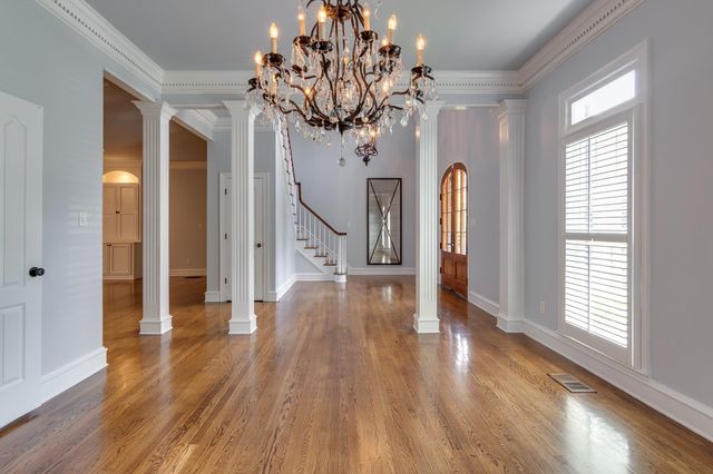 1574 E WHITMAR PL, Memphis, TN 38120