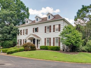 1574 E WHITMAR PL, Memphis, TN 38120