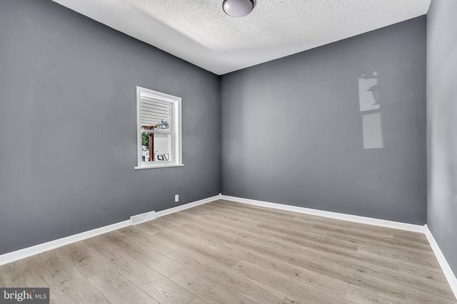 264 BIRCH ST, Carneys Point, NJ 08069
