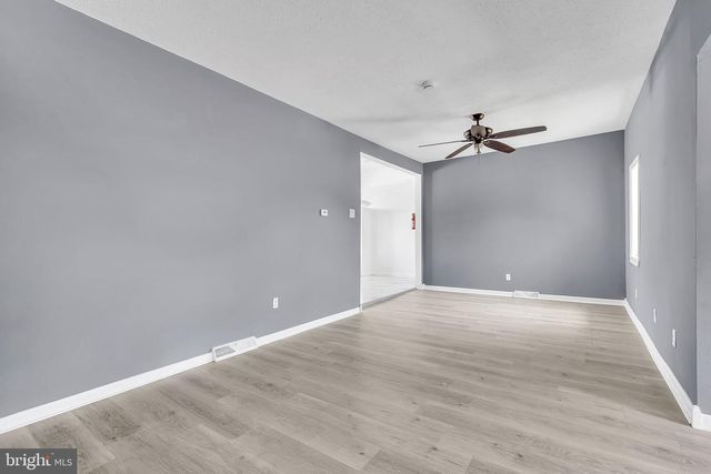 264 BIRCH ST, Carneys Point, NJ 08069