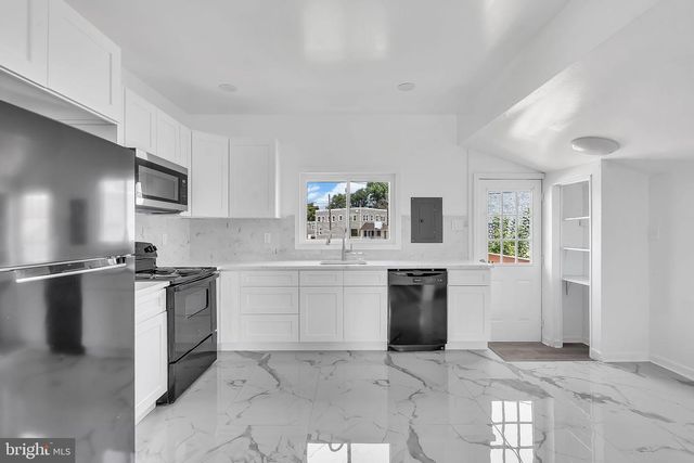 264 BIRCH ST, Carneys Point, NJ 08069