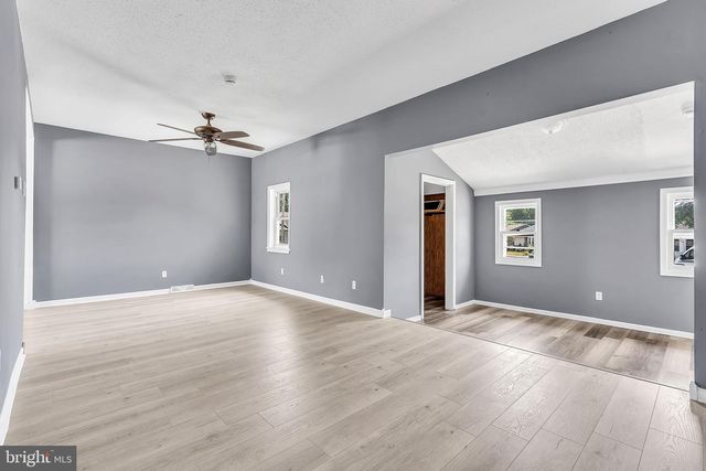 264 BIRCH ST, Carneys Point, NJ 08069