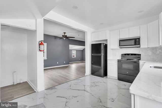 264 BIRCH ST, Carneys Point, NJ 08069