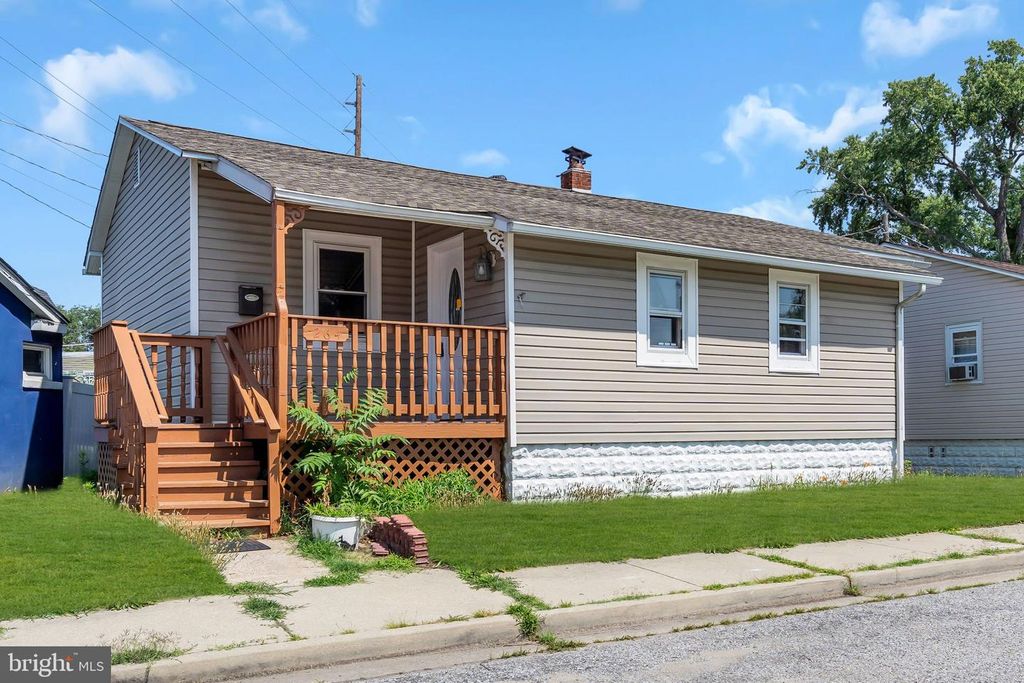 264 BIRCH ST, Carneys Point, NJ 08069