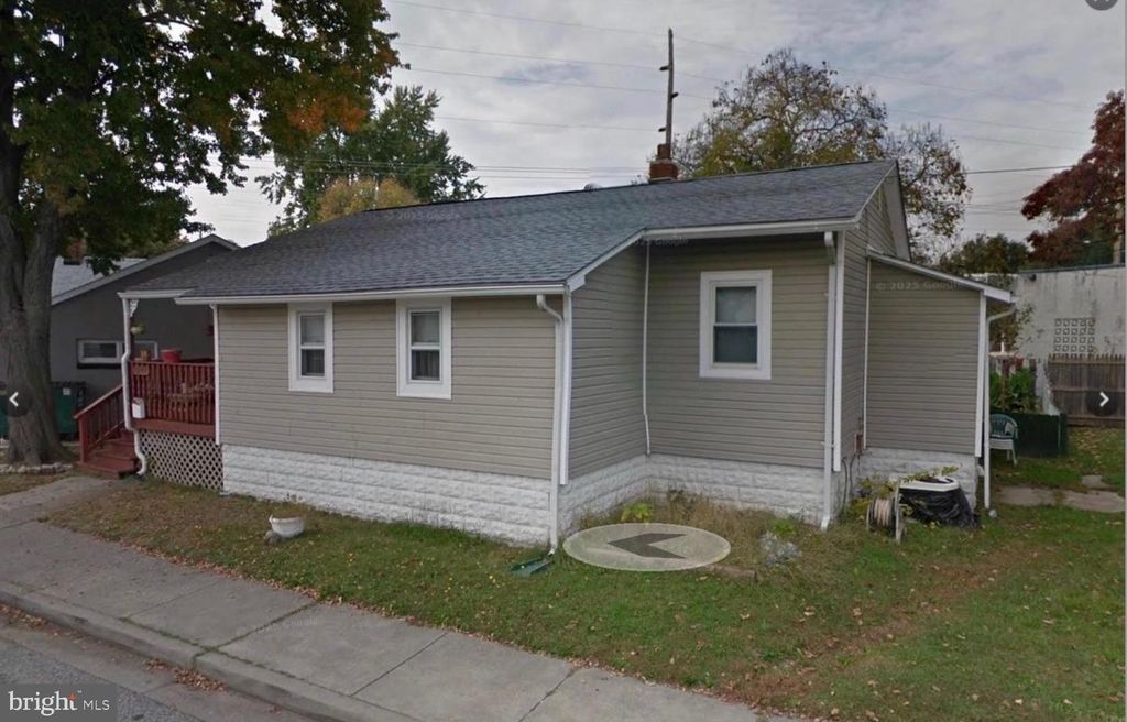 264 BIRCH ST, Carneys Point, NJ 08069