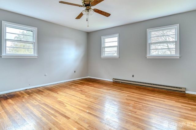 347 Lincoln Boulevard, Middlesex, NJ 08846