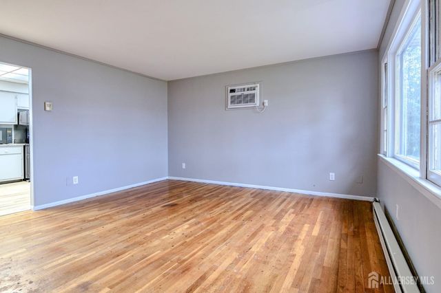 347 Lincoln Boulevard, Middlesex, NJ 08846