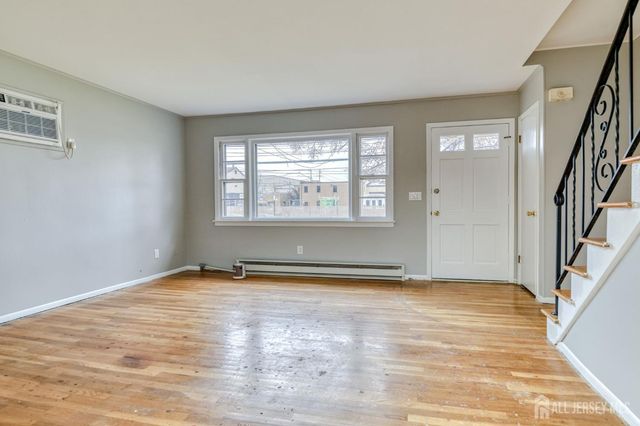 347 Lincoln Boulevard, Middlesex, NJ 08846