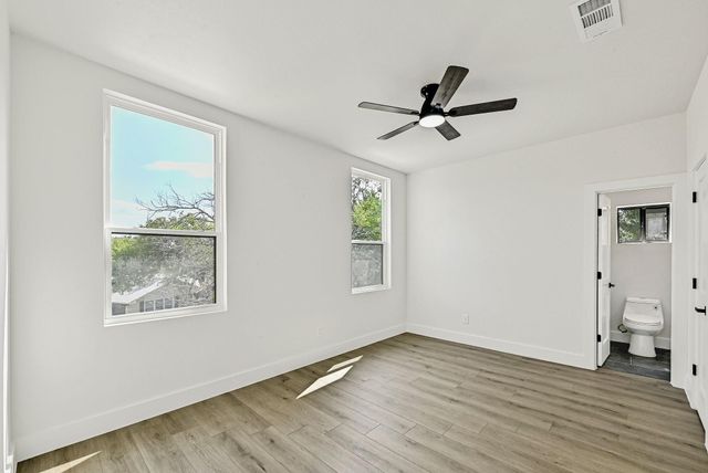 804 Hi CIR W, Horseshoe Bay, TX 78657