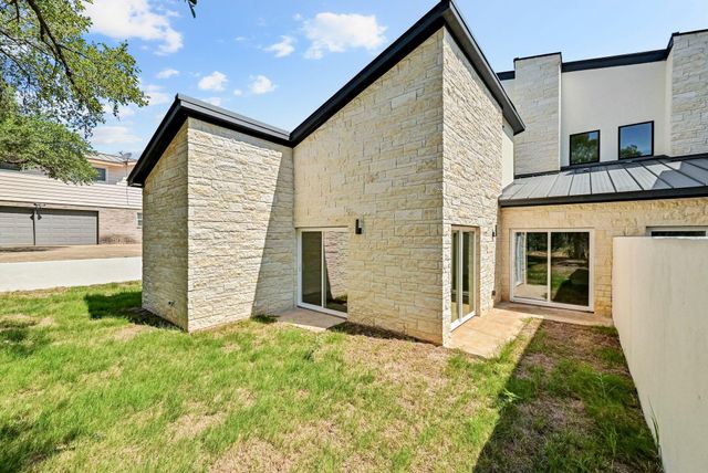 804 Hi CIR W, Horseshoe Bay, TX 78657