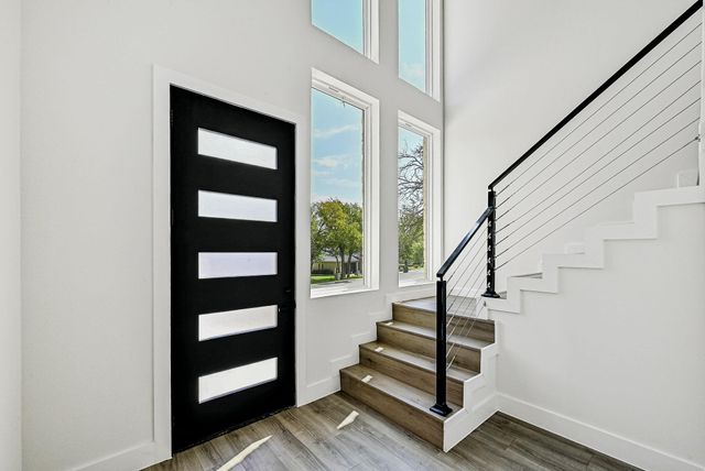 804 Hi CIR W, Horseshoe Bay, TX 78657