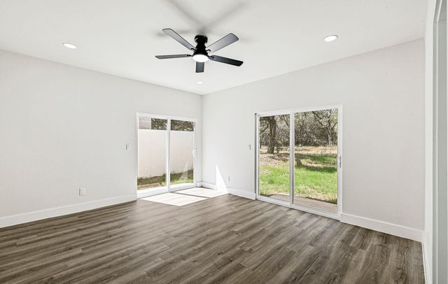 804 Hi CIR W, Horseshoe Bay, TX 78657