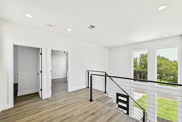 804 Hi CIR W, Horseshoe Bay, TX 78657