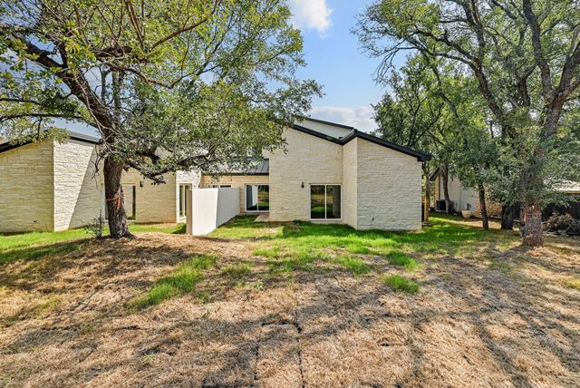 804 Hi CIR W, Horseshoe Bay, TX 78657