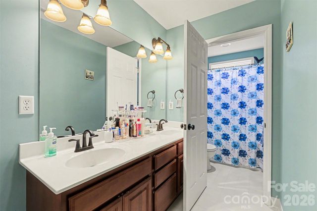 407 Oak Forest Lane, Salisbury, NC 28146