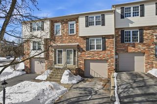 3073 Meadow Brook Ct, Hampton, PA 15044