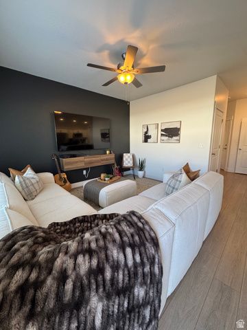 5083 E LAKEFIELD DR, Eagle Mountain, UT 84005