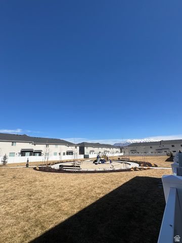 5083 E LAKEFIELD DR, Eagle Mountain, UT 84005