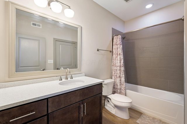 51 N High Street, 507, Columbus, OH 43215