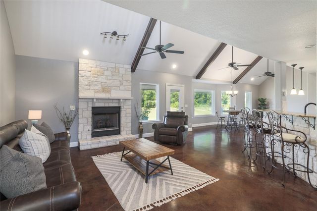 205 Highpoint WAY, Georgetown, TX 78626