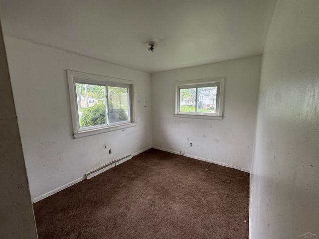 2950 Arlington Drive, Saginaw, MI 48601