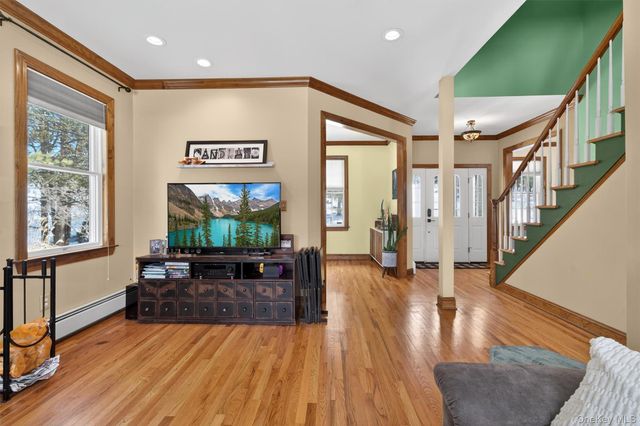 72 Coppergate Lane, Warwick, NY 10990