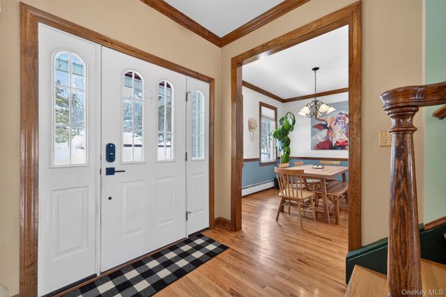 72 Coppergate Lane, Warwick, NY 10990