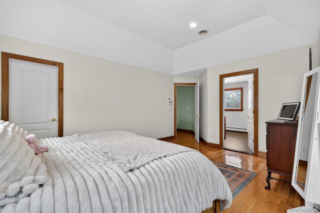 72 Coppergate Lane, Warwick, NY 10990