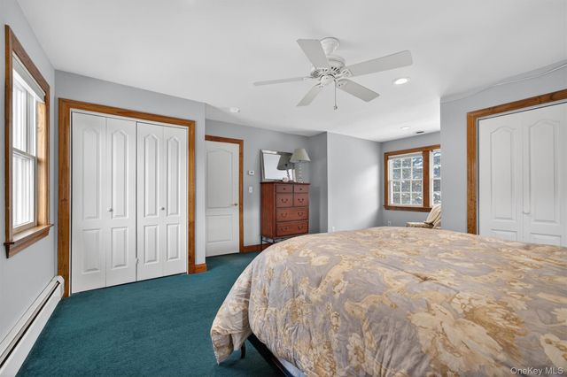 72 Coppergate Lane, Warwick, NY 10990