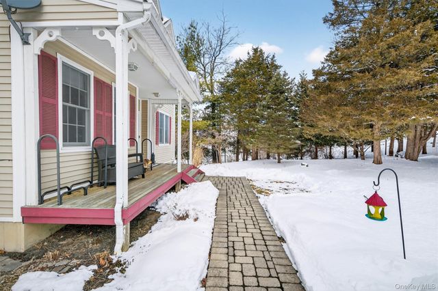 72 Coppergate Lane, Warwick, NY 10990