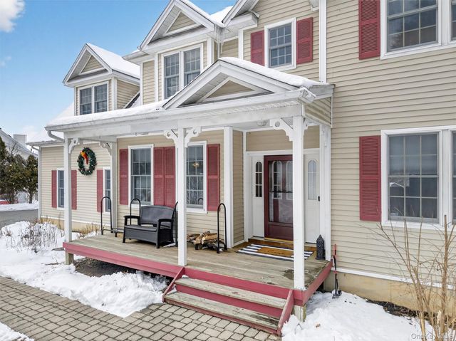 72 Coppergate Lane, Warwick, NY 10990