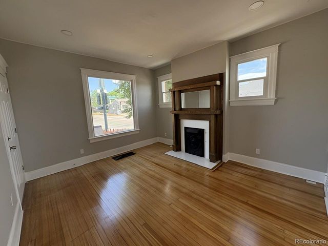 493 S Lincoln St, Denver, CO 80209