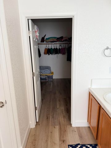 1983 Malvasia Court, Tulare, CA 93274