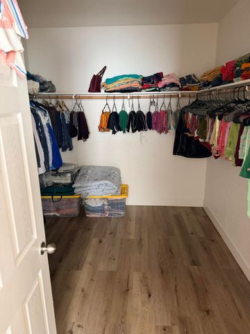 1983 Malvasia Court, Tulare, CA 93274