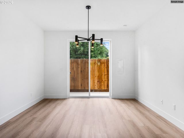 9292 N New York Ave 3, Portland, OR 97203