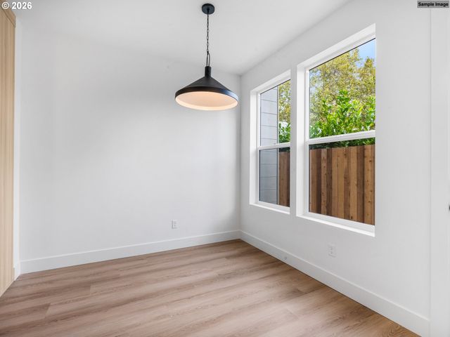 9292 N New York Ave 3, Portland, OR 97203