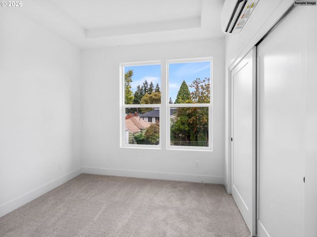 9292 N New York Ave 3, Portland, OR 97203