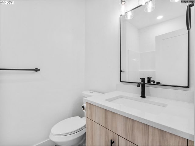 9292 N New York Ave 3, Portland, OR 97203