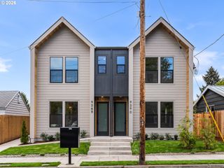9292 N New York Ave 3, Portland, OR 97203