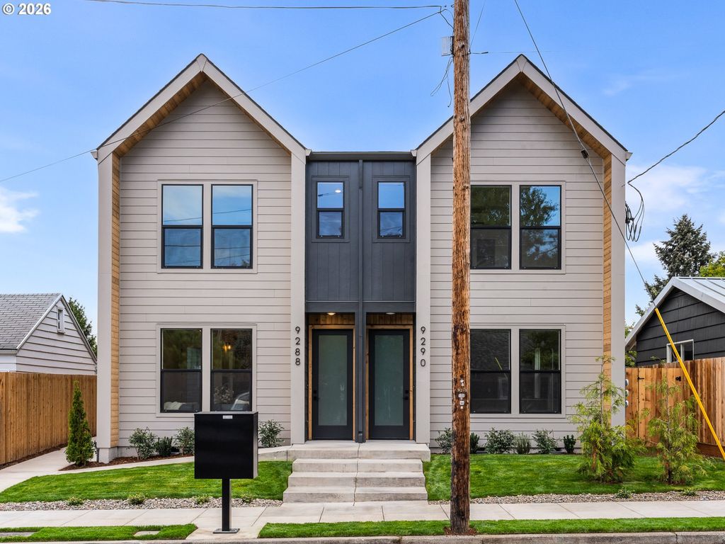 9292 N New York Ave 3, Portland, OR 97203