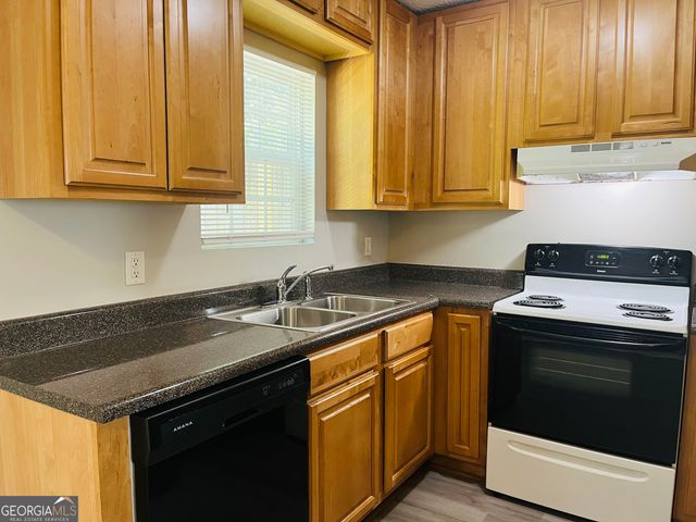601 Wilburn Avenue C, Lagrange, GA 30240