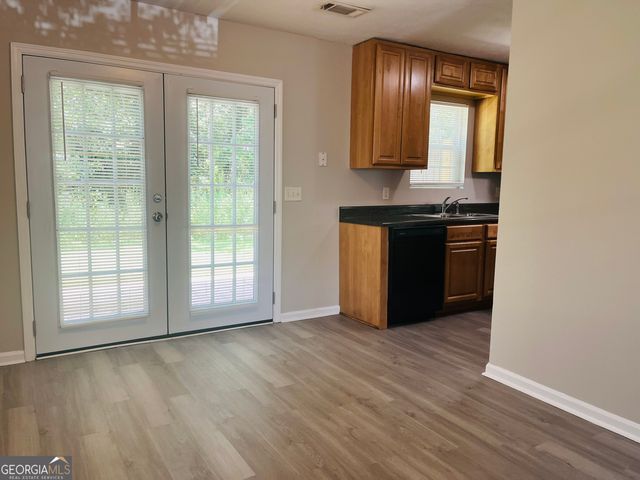 601 Wilburn Avenue C, Lagrange, GA 30240