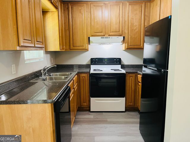 601 Wilburn Avenue C, Lagrange, GA 30240