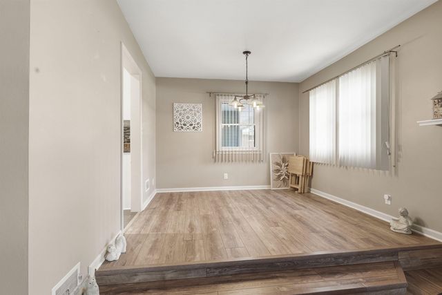 3306 Midway Drive, Waterloo, IA 50701