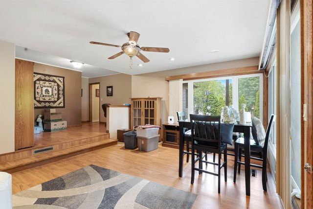 3306 Midway Drive, Waterloo, IA 50701