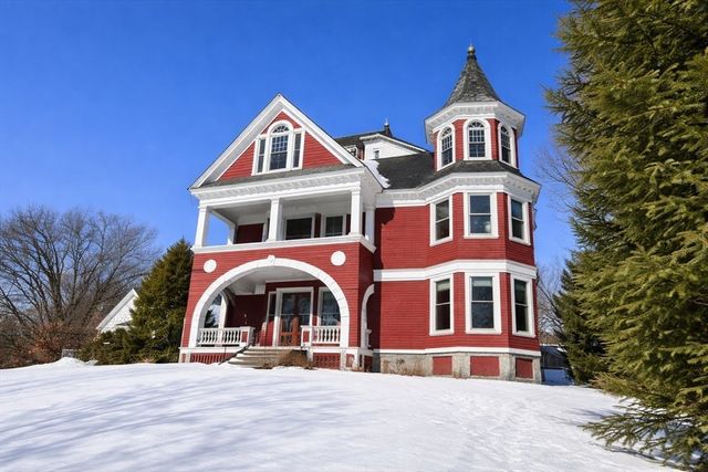 187 Varnum Ave, Lowell, MA 01854