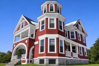 187 Varnum Ave, Lowell, MA 01854