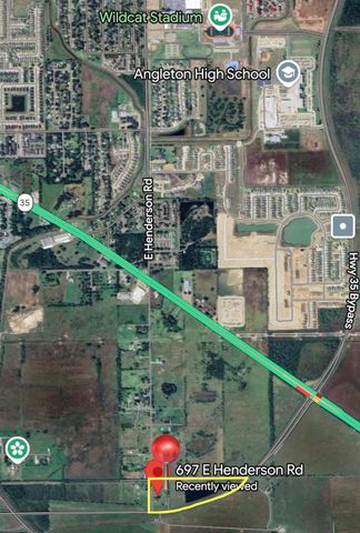697 E County Road 341, Angleton, TX 77515