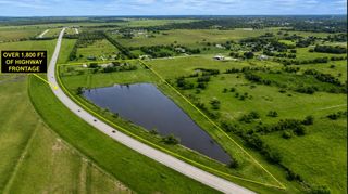 697 E County Road 341, Angleton, TX 77515